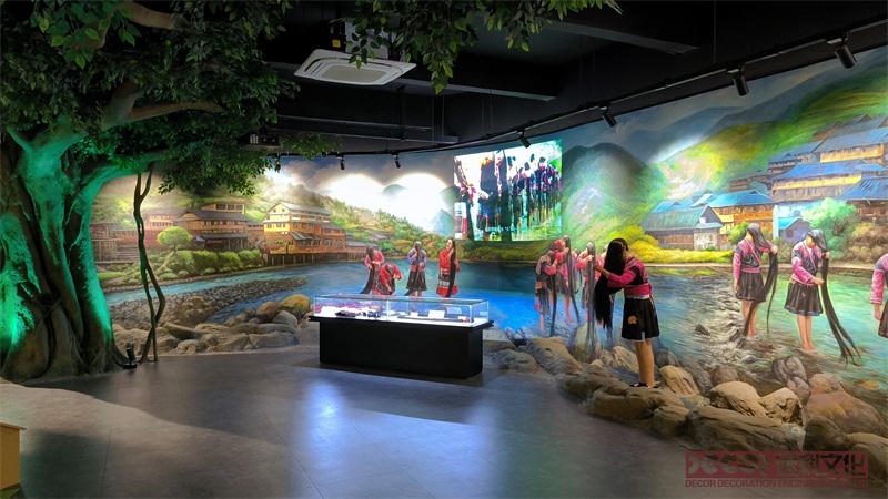 VR展館設(shè)計(jì)中如何結(jié)合虛擬現(xiàn)實(shí)和增強(qiáng)現(xiàn)實(shí)技術(shù)？